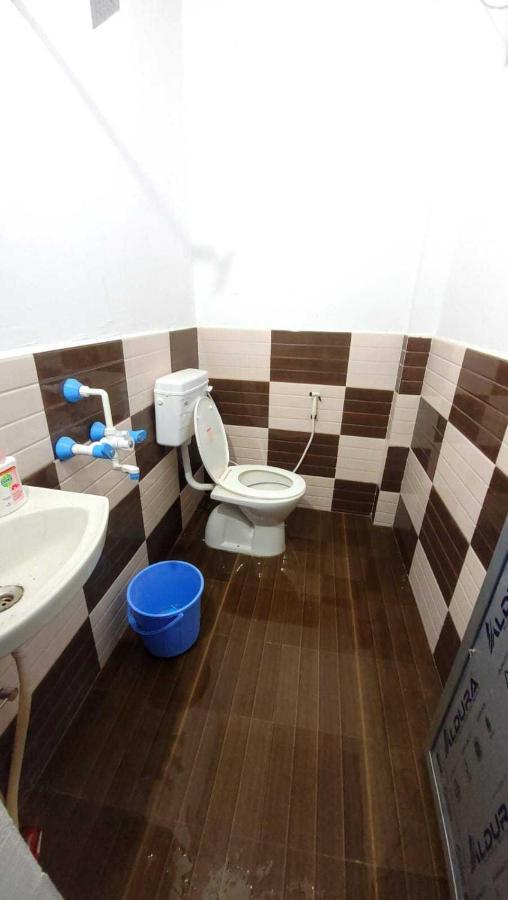 Oyo Pandey Ji Guesthouse Gorakhpur Luaran gambar